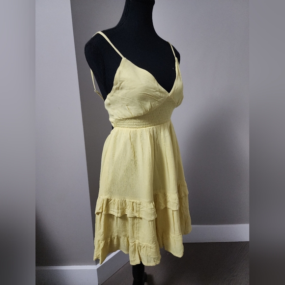 River Island Pastel Yellow Open Back Tiered Mini Dress - Picture 2 of 9